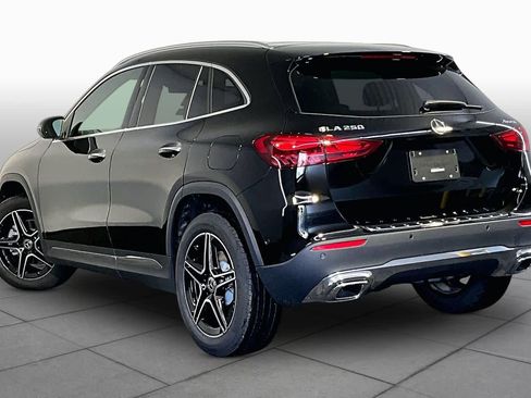 New 2026 Mercedes-Benz GLA 250 4MATIC image 3