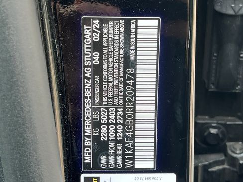 Used 2024 Mercedes-Benz C 300 Sedan image 10