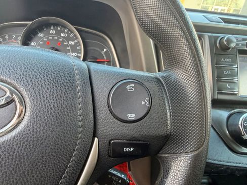 Used 2015 Toyota RAV4 LE image 16