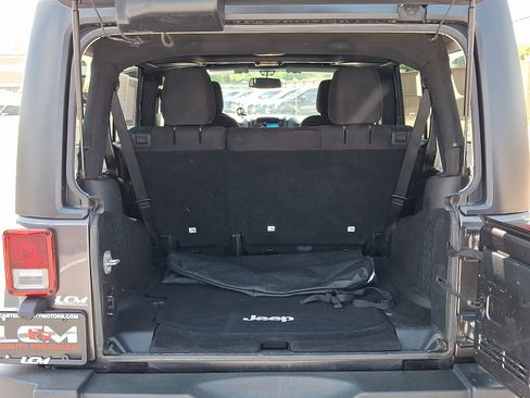 Used 2017 Jeep Wrangler Unlimited Sport w/ Quick Order Package 24S AWD/4WD image 30