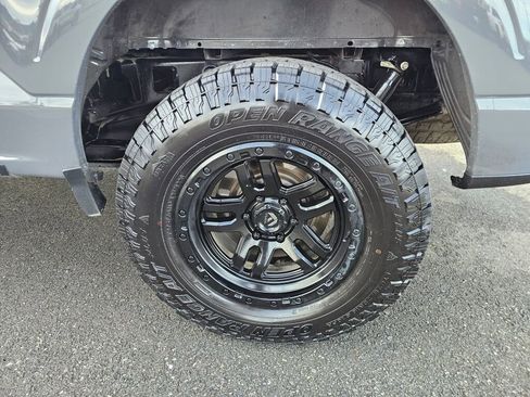 Used 2021 Ford F150 Lariat w/ Equipment Group 502A High image 11