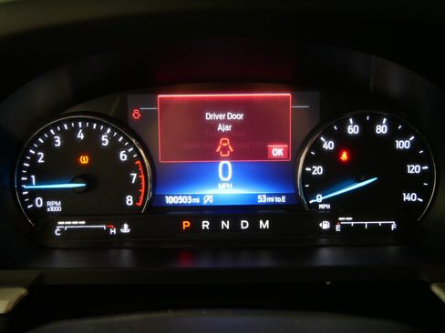 Used 2020 Ford Explorer XLT w/ Equipment Group 202A AWD/4WD image 21