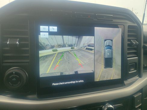 Certified 2022 Ford F150 XLT w/ Equipment Group 302A High image 35