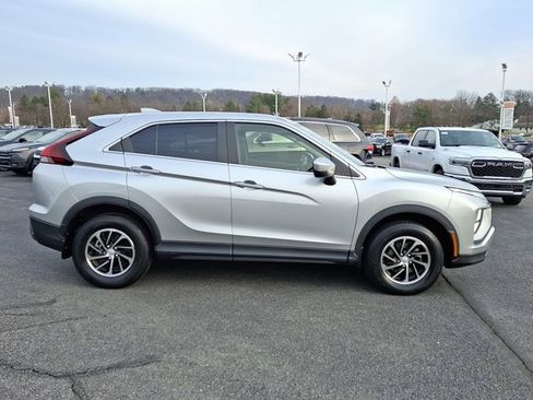 Used 2022 Mitsubishi Eclipse Cross ES image 8