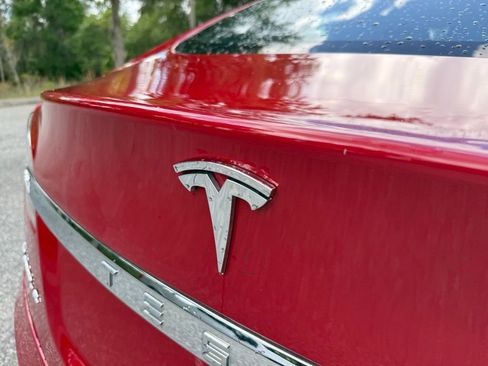 Used 2018 Tesla Model S 100D AWD/4WD image 11