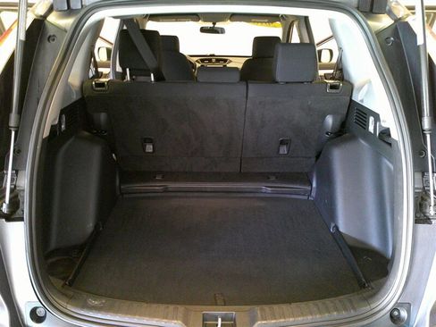 Used 2018 Honda CR-V LX image 21