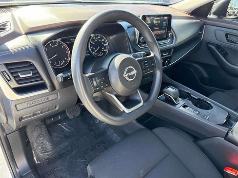 Used 2023 Nissan Rogue S image 21