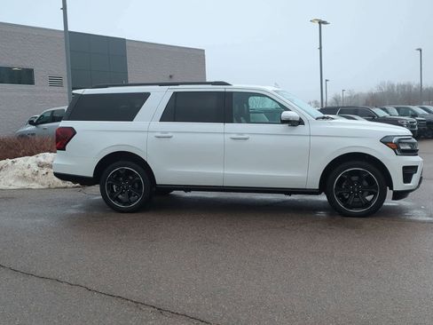Used 2024 Ford Expedition Max Limited image 9