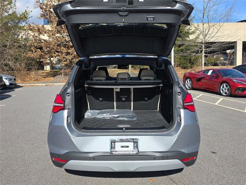 Used 2025 BMW X3 xDrive30i w/ Convenience Package image 5