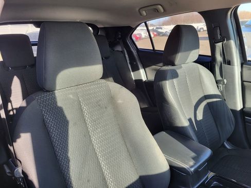 Used 2019 Mitsubishi Eclipse Cross LE image 17