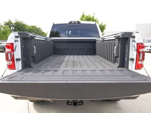 Used 2022 RAM 2500 Limited image 4