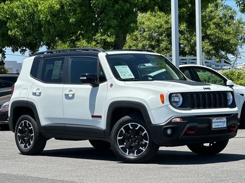 Certified 2023 Jeep Renegade Trailhawk AWD/4WD image 2