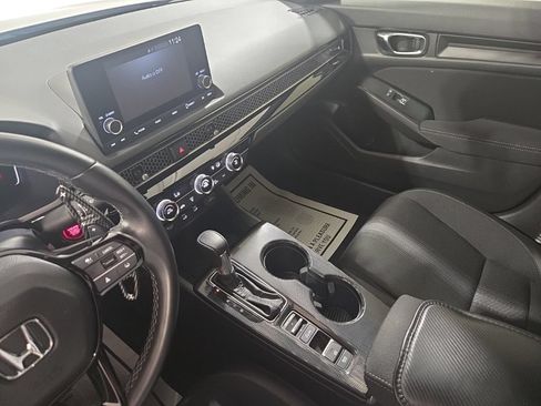 Used 2025 Honda Civic Sport image 12