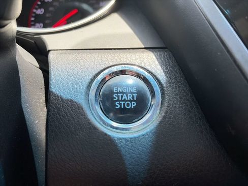 Used 2018 Toyota Camry XSE FWD image 26
