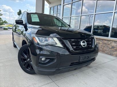 Used 2018 Nissan Pathfinder SL w/ Midnight Edition Package