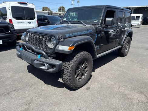 Used 2023 Jeep Wrangler Unlimited Rubicon 4xe AWD/4WD image 21