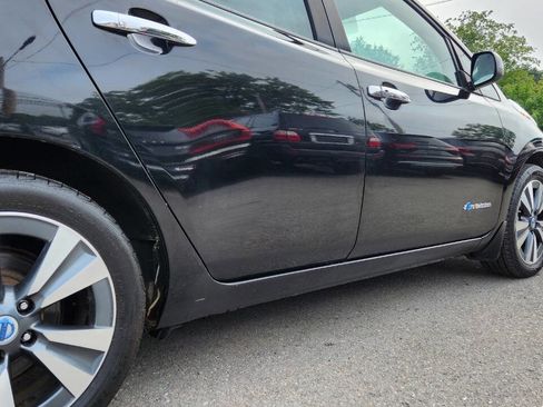 Used 2013 Nissan Leaf SL image 16