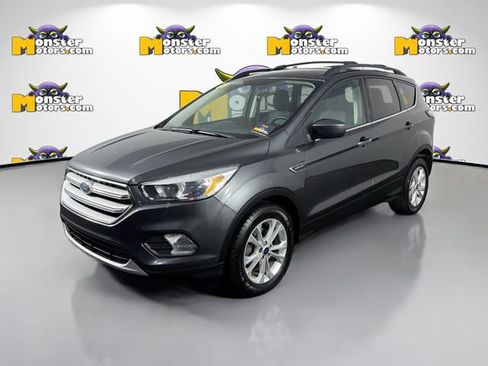 Used 2018 Ford Escape SE FWD image 1