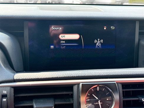 Used 2019 Lexus IS 300 image 16