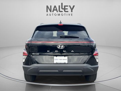 Certified 2024 Hyundai Kona SEL w/ Convenience Package image 4