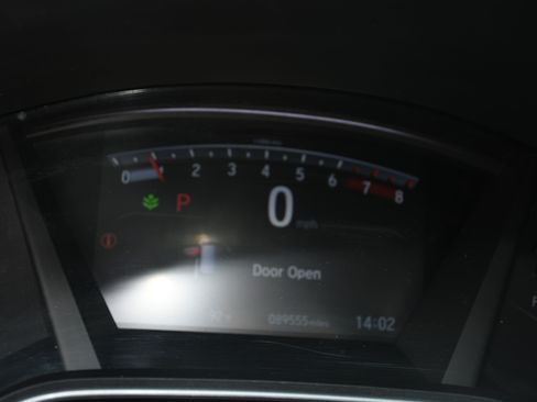 Used 2018 Honda CR-V Touring image 15
