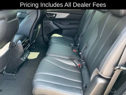 Used 2023 Acura MDX SH-AWD image 17