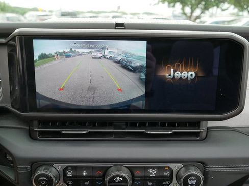 Used 2024 Jeep Wrangler Unlimited Sahara w/ Safety Group AWD/4WD image 33