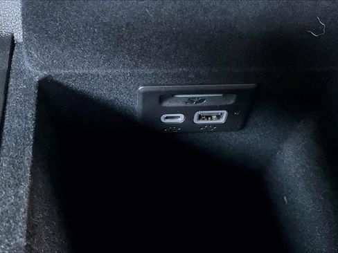 Used 2020 Cadillac XT5 Premium Luxury image 35