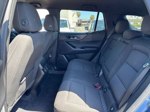 Used 2025 Chevrolet Equinox LT FWD image 25