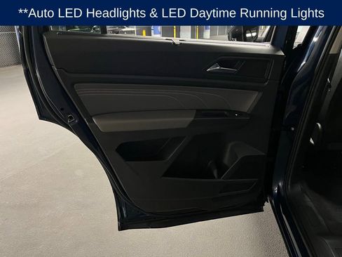 Used 2023 Volkswagen Atlas SE w/ Panoramic Sunroof Package image 21