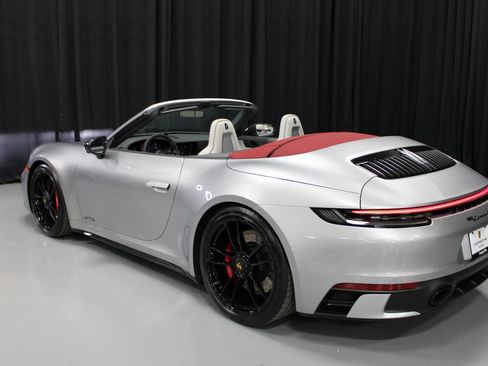 Certified 2024 Porsche 911 Carrera 4 GTS image 3