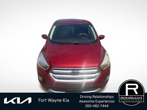 Used 2017 Ford Escape SE FWD image 9