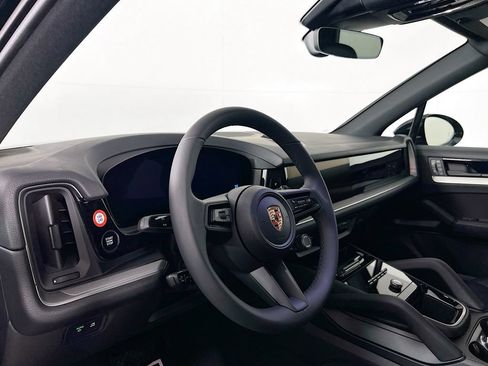 New 2026 Porsche Cayenne AWD/4WD image 4