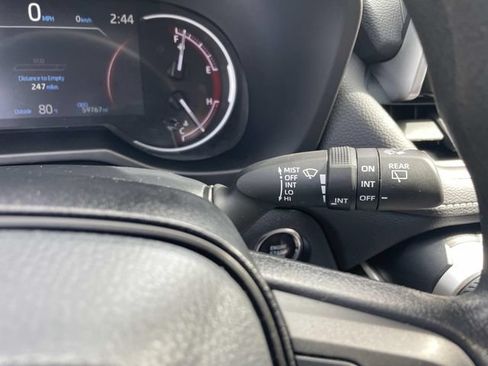 Used 2024 Toyota RAV4 XLE FWD image 33