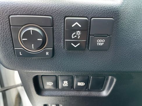 Used 2020 Lexus GX 460 Premium AWD/4WD image 13