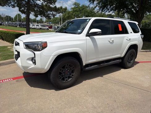 Used 2023 Toyota 4Runner SR5 Premium w/ Moonroof Package AWD/4WD image 3
