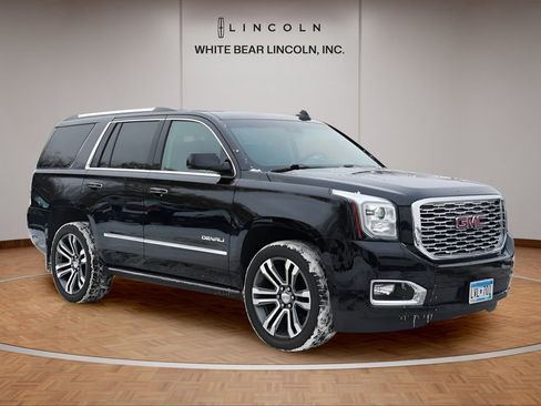 Used 2019 GMC Yukon Denali image 3