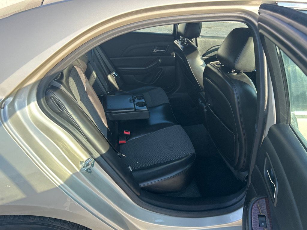 Used 2013 Chevrolet Malibu LT FWD image 11