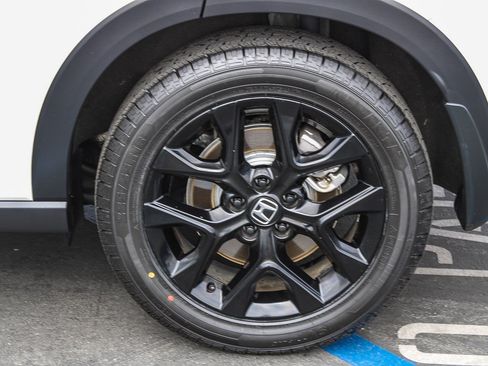 Certified 2025 Honda HR-V Sport image 12