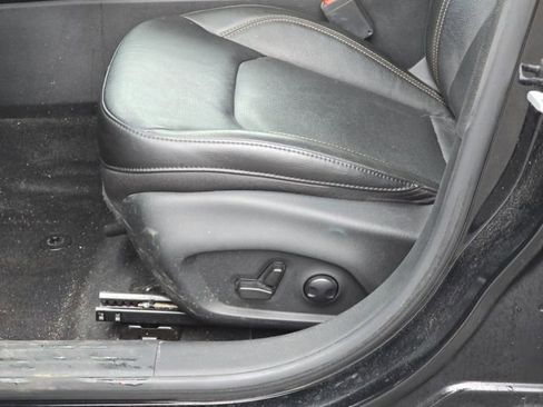 Used 2022 Jeep Compass Limited image 18