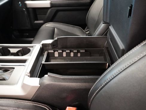 Used 2019 Ford F150 Lariat w/ Equipment Group 502A Luxury AWD/4WD image 23