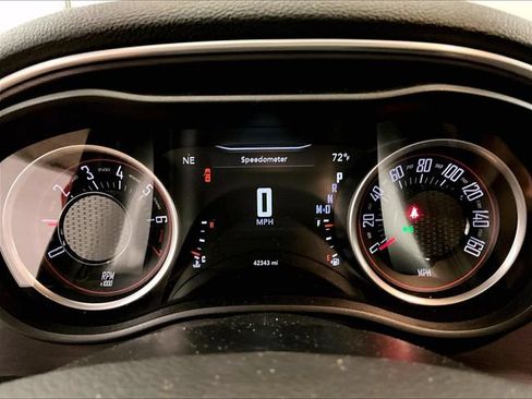 Used 2016 Dodge Challenger SXT RWD image 19