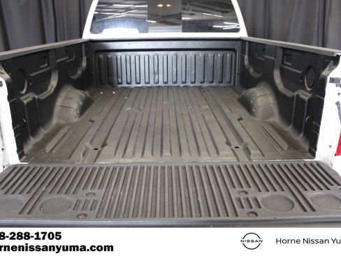 Used 2019 Nissan Titan SV RWD image 13