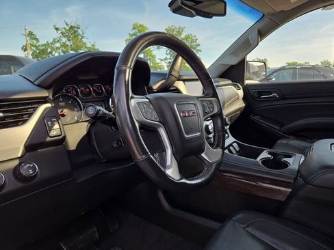Used 2020 GMC Yukon XL SLT AWD/4WD image 29