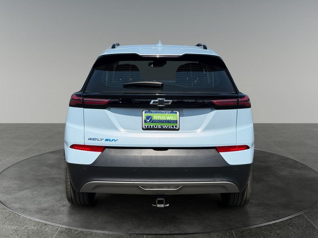 Used 2023 Chevrolet Bolt EUV LT w/ Convenience Package FWD image 8