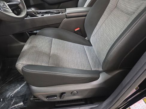 Used 2023 Nissan Rogue SV image 25