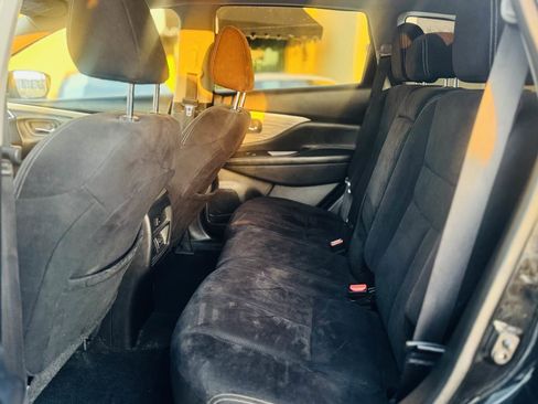 Used 2018 Nissan Murano SV image 23