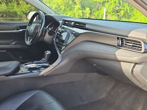 Used 2019 Toyota Camry XSE w/ Navigation Package FWD image 20