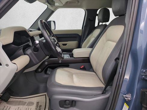 Used 2022 Land Rover Defender 110 X-Dynamic SE image 17