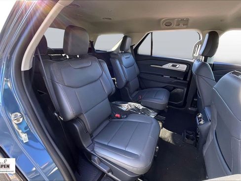 New 2026 Ford Explorer Active w/ Active Comfort Package image 9